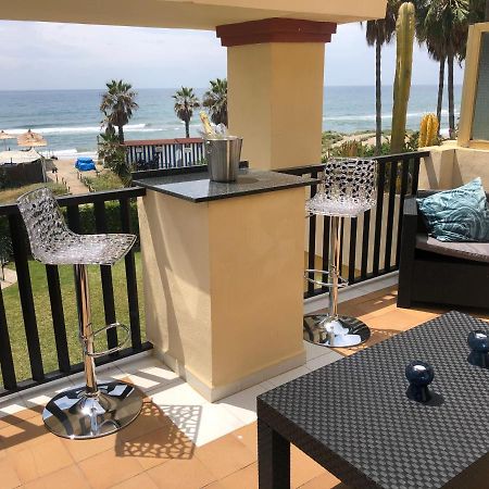 Beachfront Apartment - Sea Views - マルベーリャ エクステリア 写真