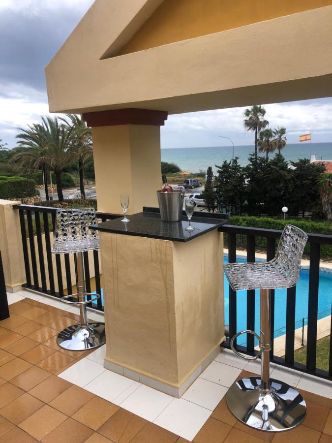 Beachfront Apartment - Sea Views - マルベーリャ エクステリア 写真
