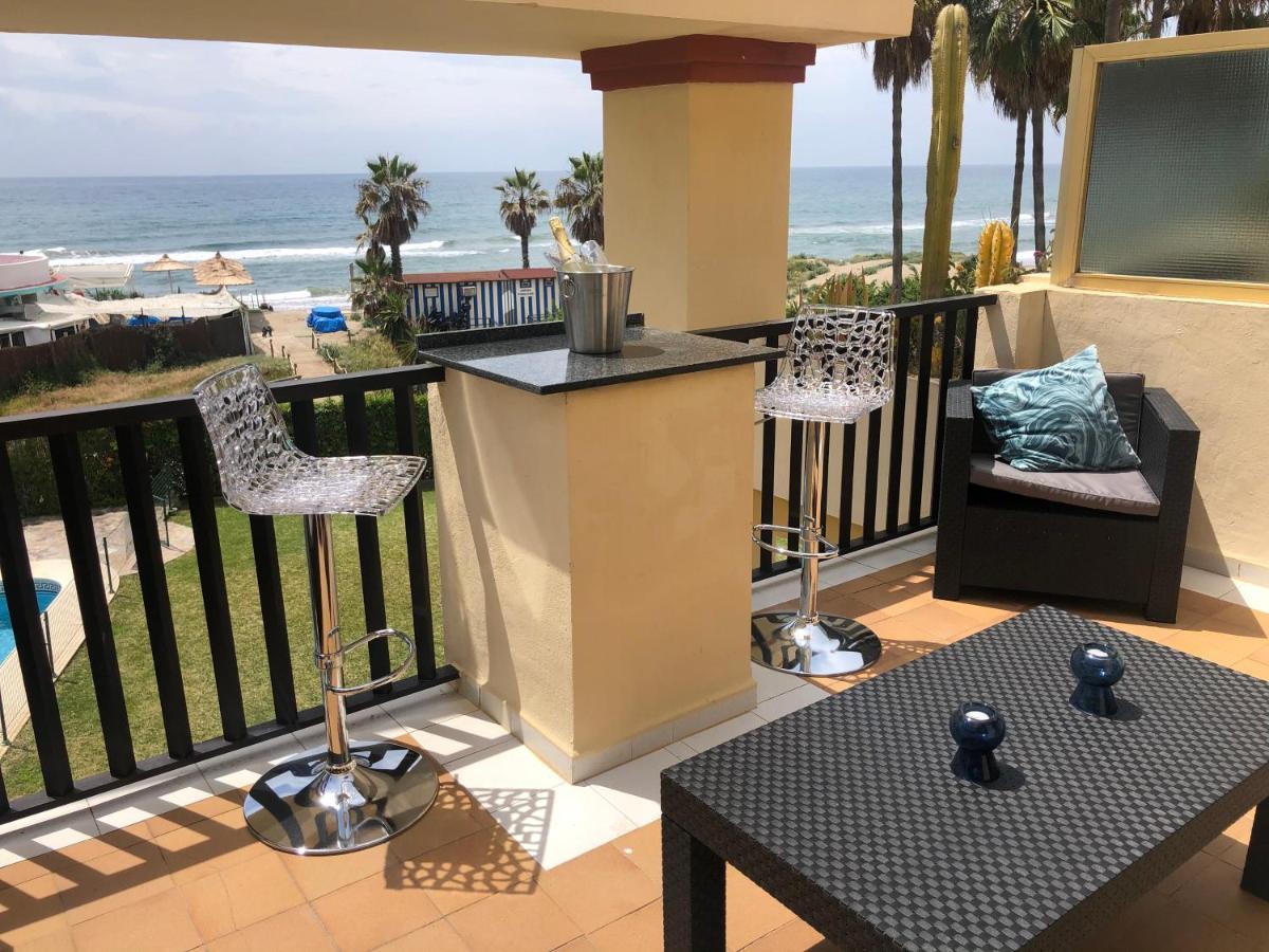 Beachfront Apartment - Sea Views - マルベーリャ エクステリア 写真