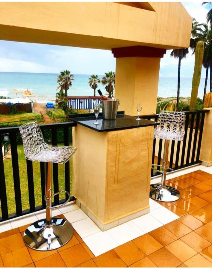 Beachfront Apartment - Sea Views - マルベーリャ エクステリア 写真