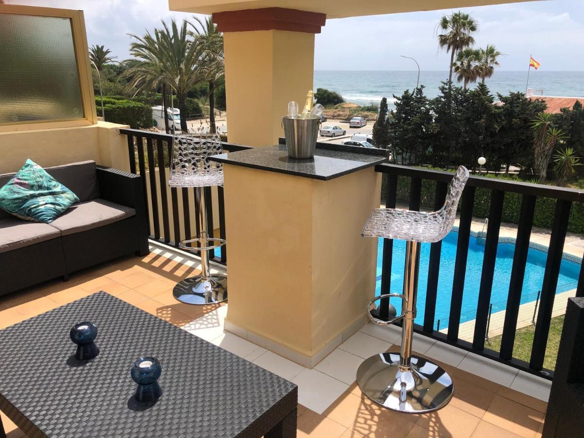 Beachfront Apartment - Sea Views - マルベーリャ エクステリア 写真