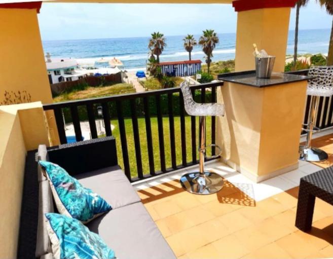 Beachfront Apartment - Sea Views - マルベーリャ エクステリア 写真