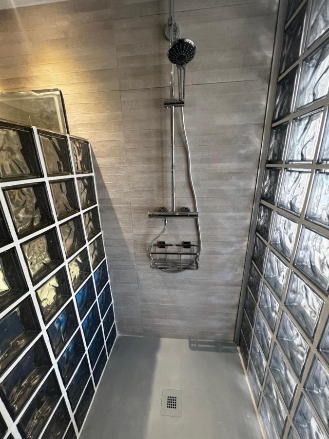 Beachfront Apartment - Sea Views - マルベーリャ エクステリア 写真